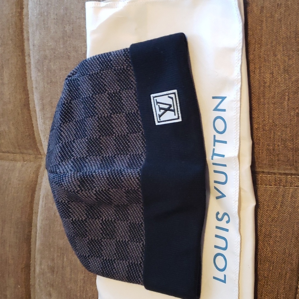Boys-mens LV hat